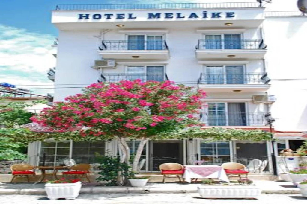 Melaike Otel
