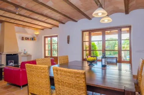 Can Revell villa with Pool & Jacuzzi