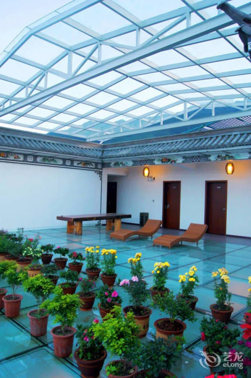 Dali Encounter Hotel
