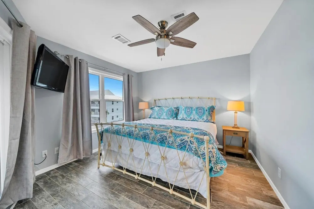 Beachside Villas 933