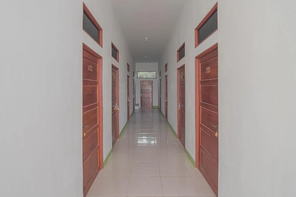 RedDoorz near RS Harapan Bersama