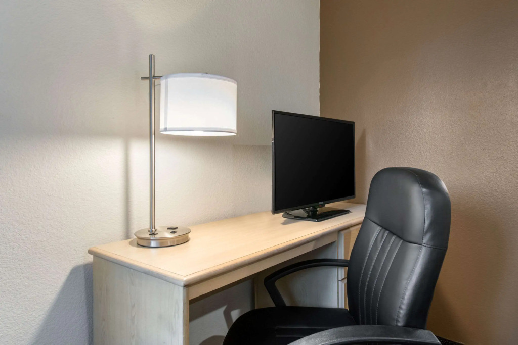 Birch Hill Suites - Lakeland