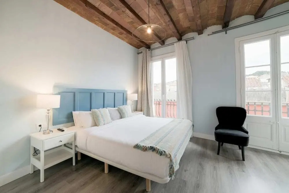 Modern & Chic 2 Bed Apt in Lesseps