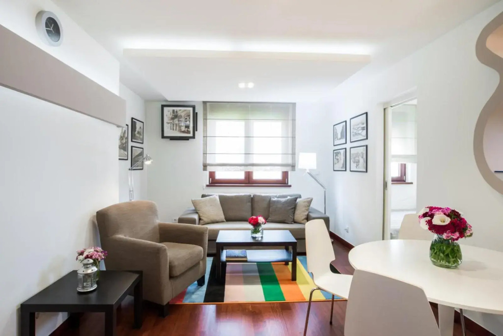 Apartment 18