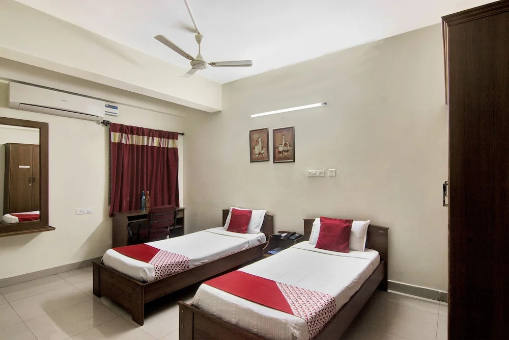 SilverKey 20008 Executive Stays Madhapur