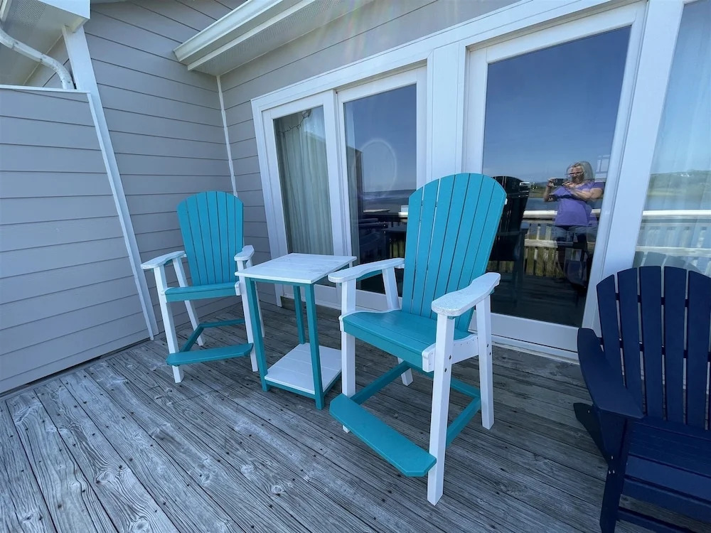 Sw 13 Sea-sound-seitz 2 Bedroom Condo by Redawning