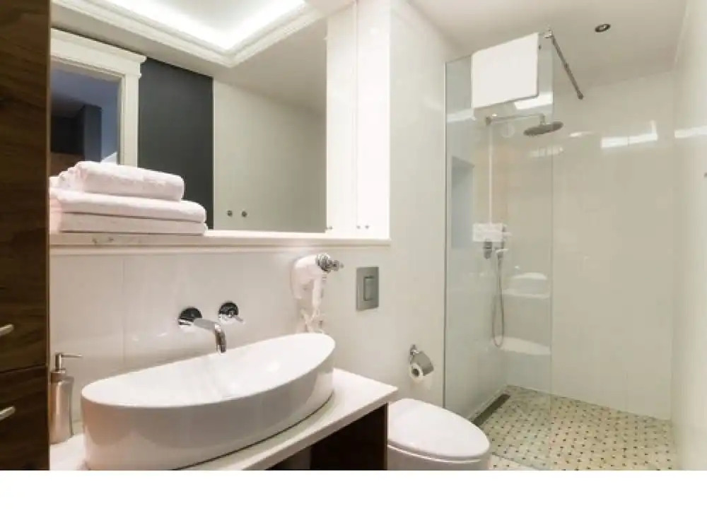 Gdańsk Old Town Waterlane by Noclegi Renters