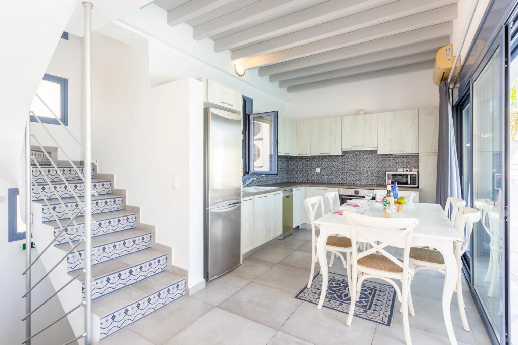 Villa Seashell Large Private Pool Walk to Beach Sea Views A C Wifi Eco-friendly - 2641