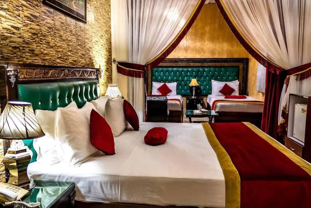 Rose Palace Hotel - Garden Town