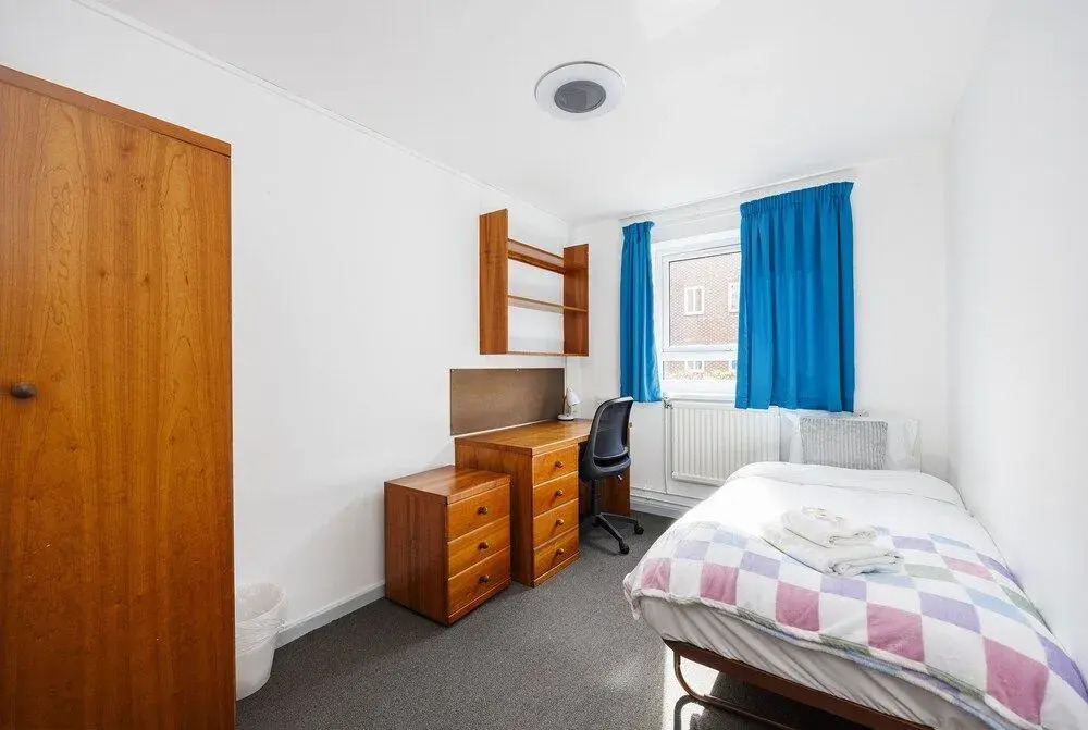 Vibrant Rooms NOTTINGHAM - SK