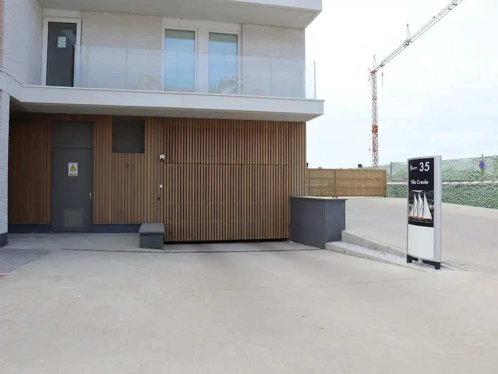 Casa Newport