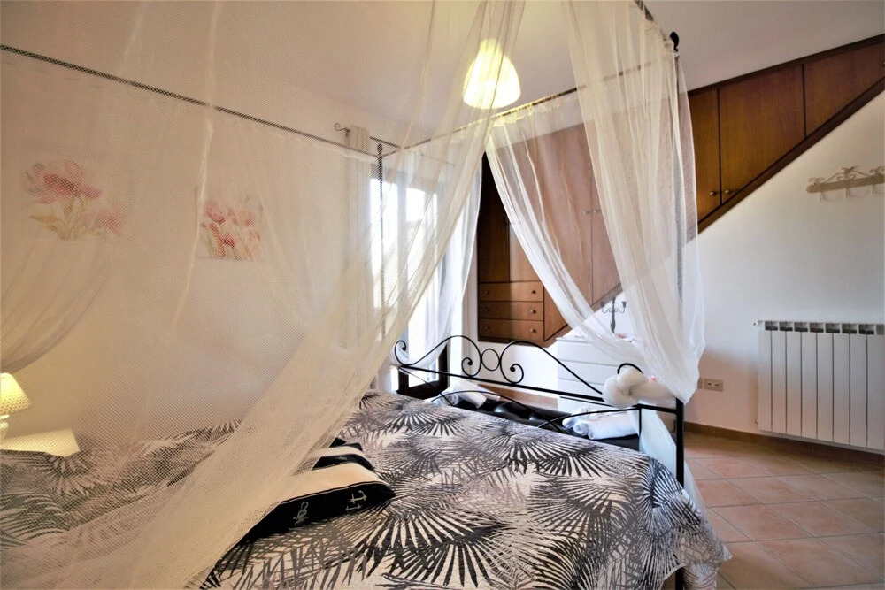 Holidaycasa Emiliano - Villa con Giardino Privato