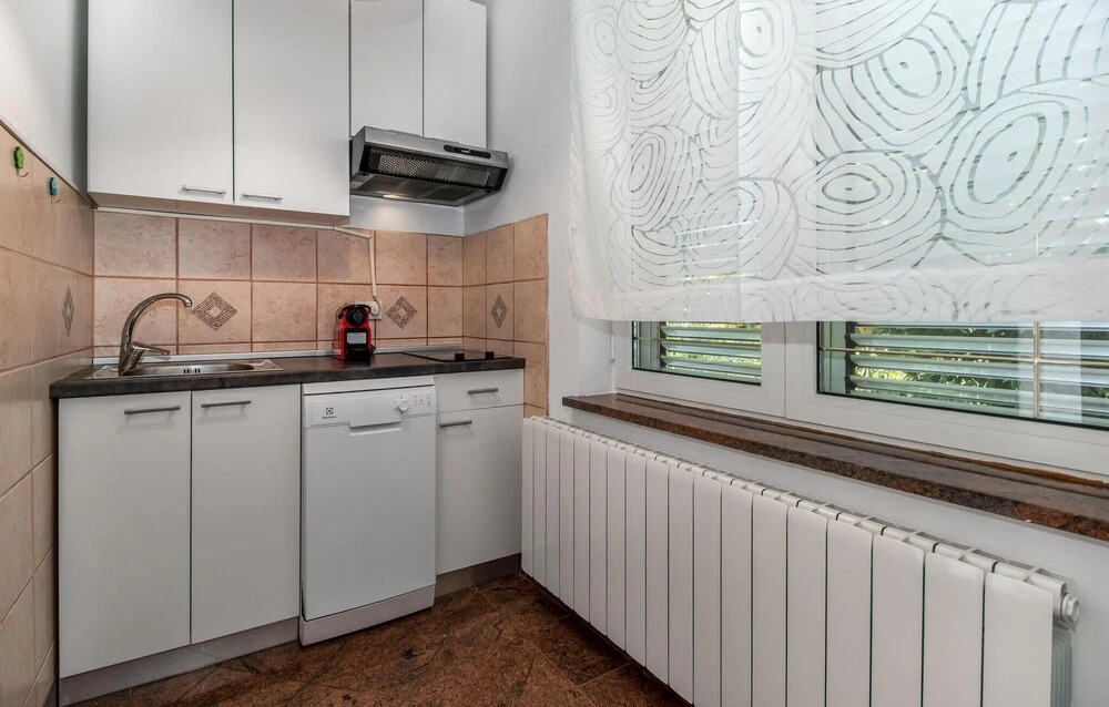 Amazing Apartment in Jadranovo With Outdoor Swimming Pool, Wifi and 2 Bedrooms