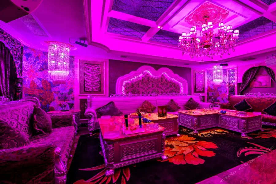 Grand Honor International Hotel
