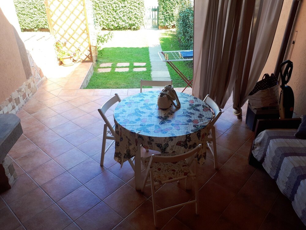 House With one Bedroom in Muravera, With Wonderful sea View and Enclosed Garden Near the Beach