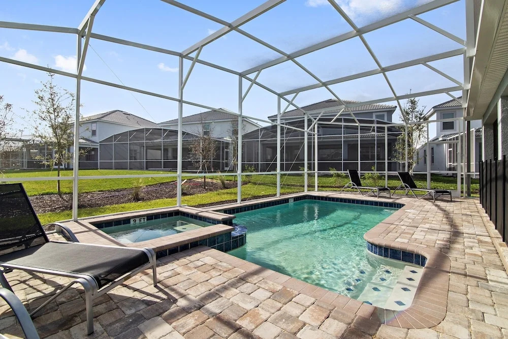 8830ilc - The Retreat At Championsgate 8 Bedroom Home by RedAwning