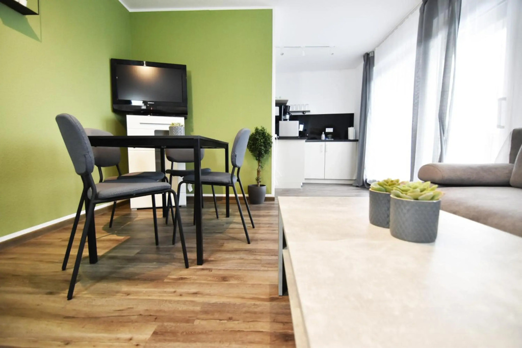 Boardinghouse Werwolf by Teamflats