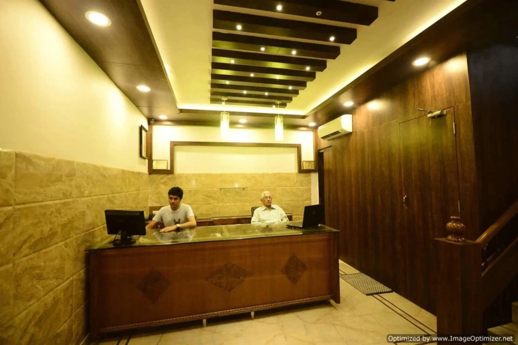 Mehra Inn
