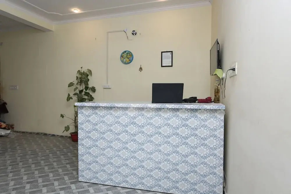 OYO 24735 Hotel Khush Khush