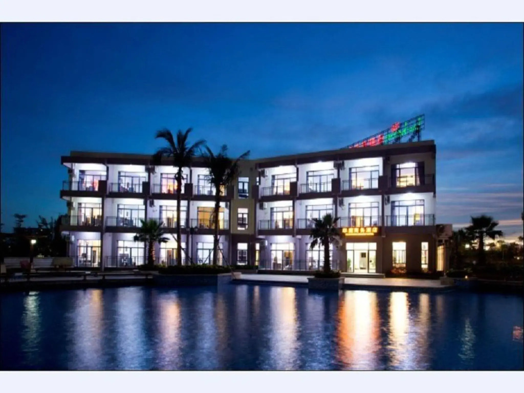 Huating Business Hotel