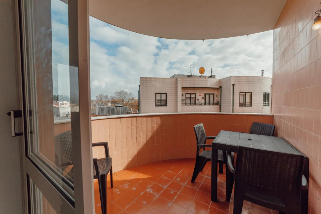Gaia Terrace With Elevator by Vacationy