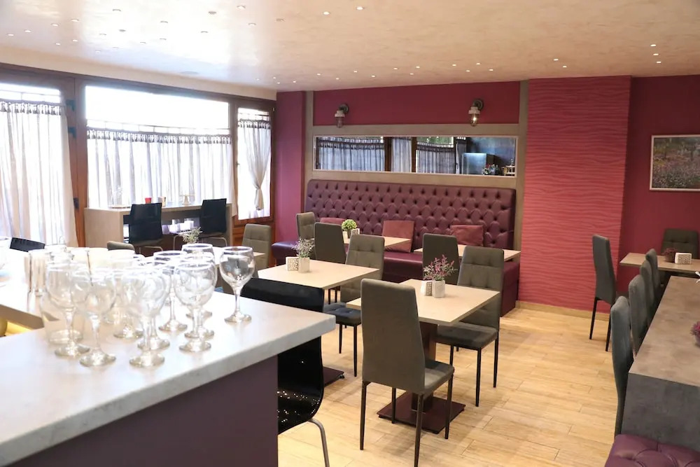 HOtello guest suites