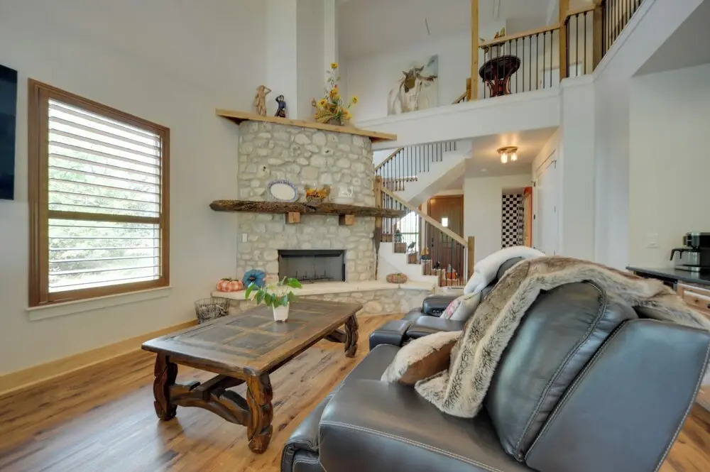 Horseshoe Bay Resort Home ~ 6 Mi to Lake Lbj!