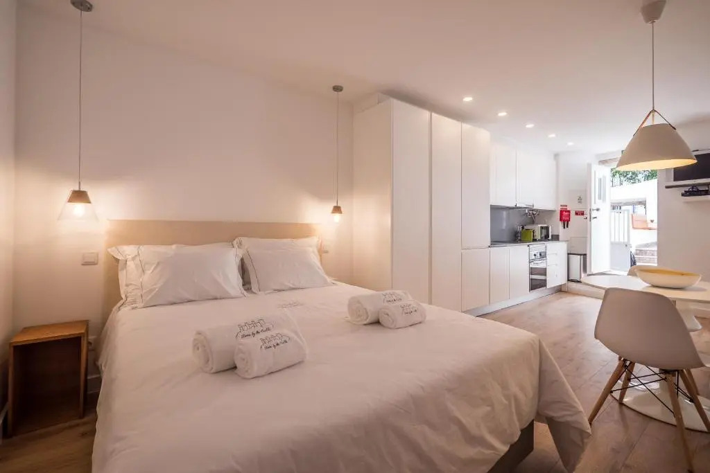 Castle Terrace Exclusive Apartment - Home By The Castle Apartment