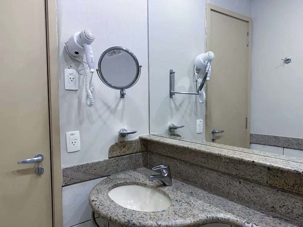 Flat With Services and Pool - Barra