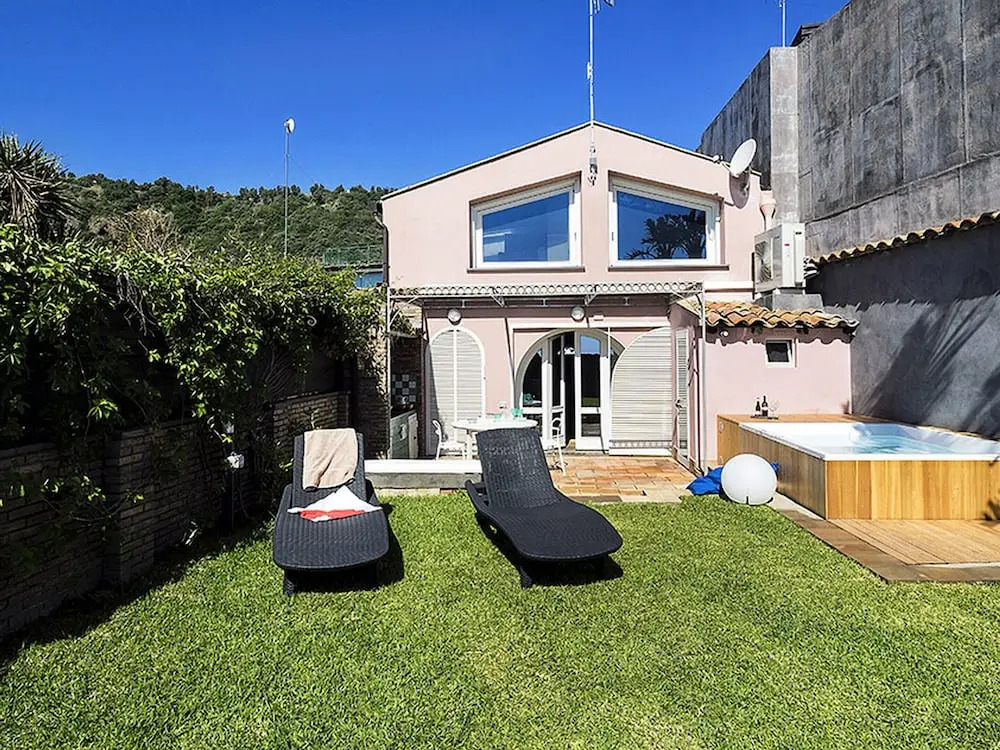 Luxurious Holiday Home in Acireale with Hot Tub