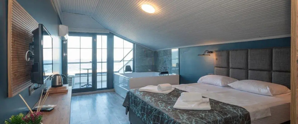 Hazal Otel