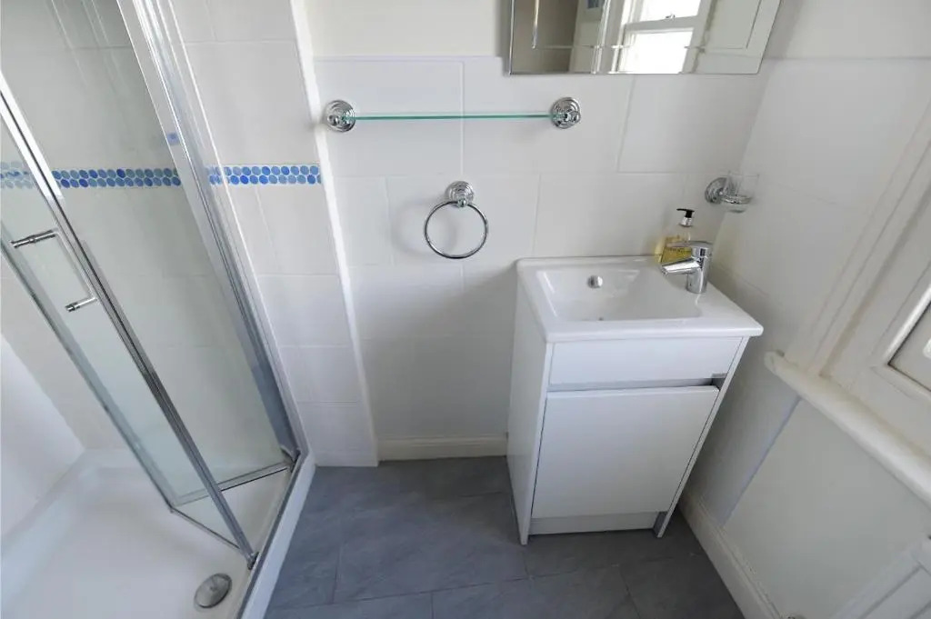 2 Hadleigh Villas