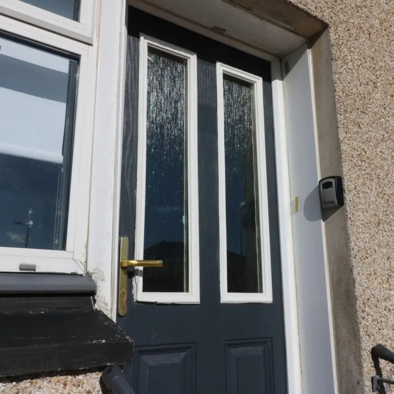 Honeywell House - Airdrie