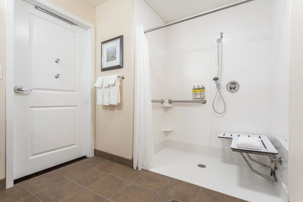 Candlewood Suites Eau Claire I-94 by IHG