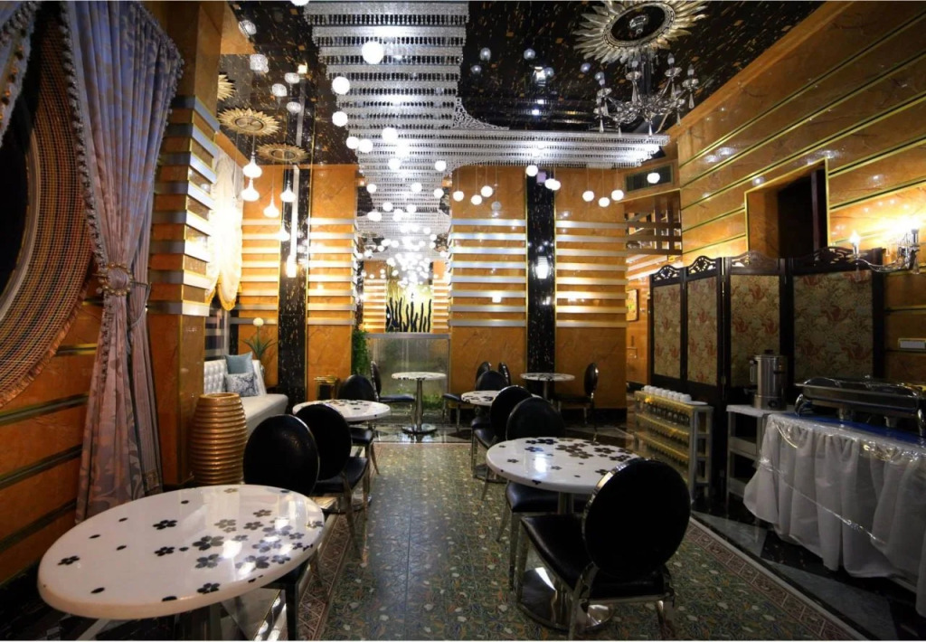 Roomi Suites Hotel