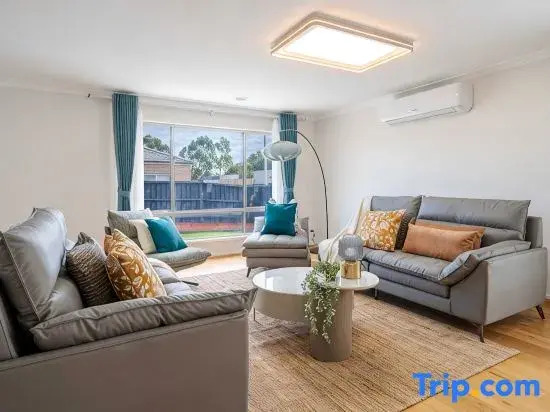 Spacious 4B House in PointCook