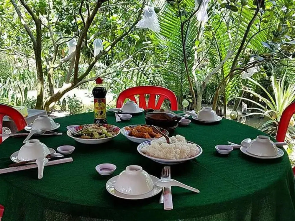Peaceful Homestay in the Middle of Fruit Garden - Rooms With Private Toilets