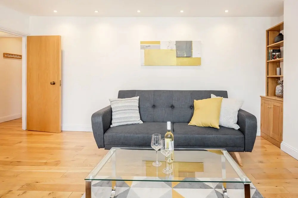 Great Mayfair Apartment - Sleeps 6