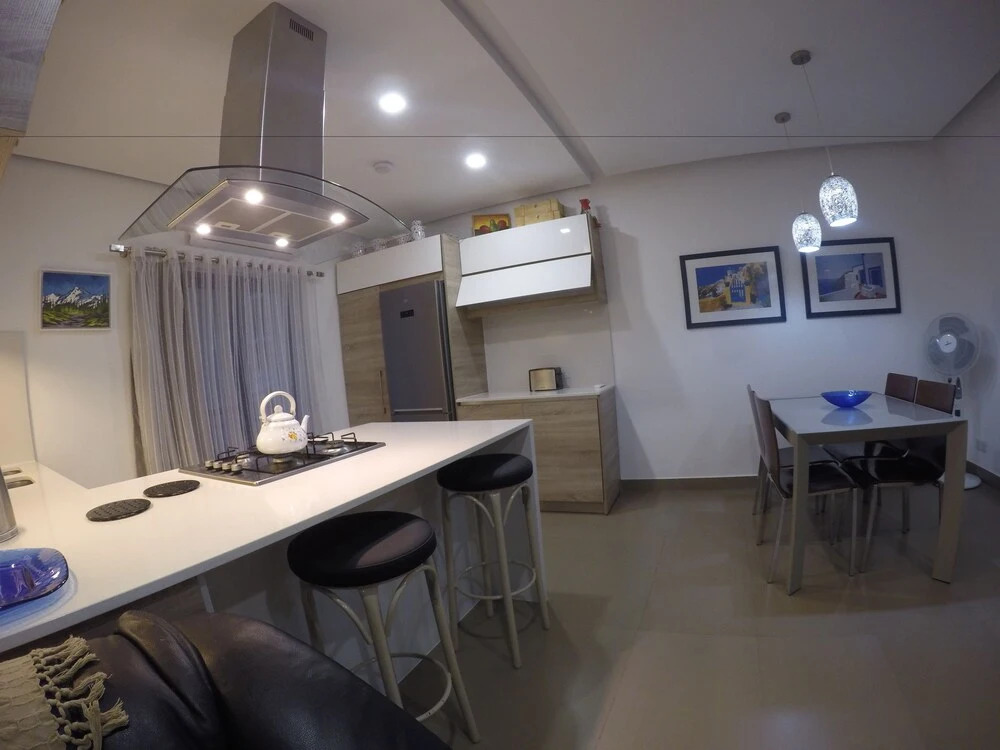 Pebbles, apartment 1