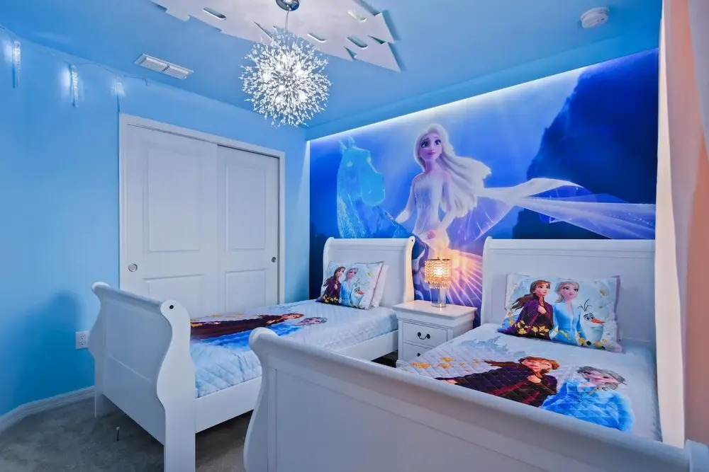 Luxury Windsor Island 7br Pool Spa Near Disney, Davenport