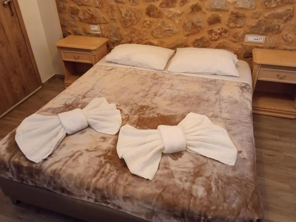 Errik Luxury House