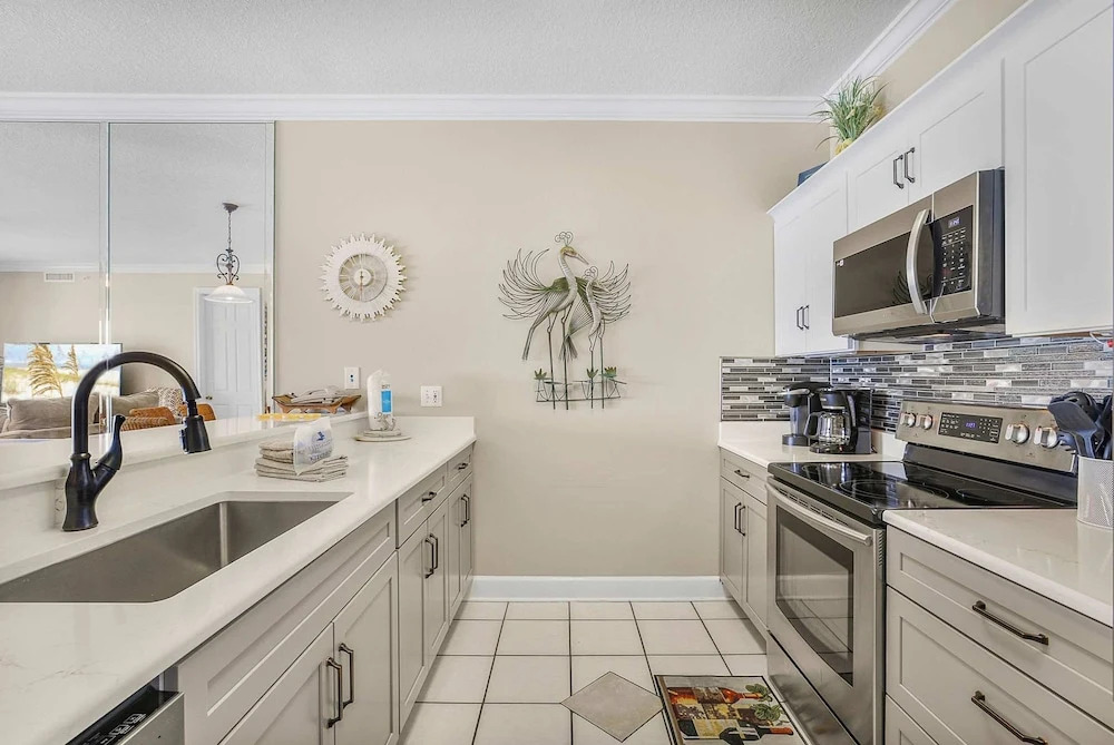 Regency Isle 710 Gulf Front 2 BD 2 Bath Condo With Stunning Views