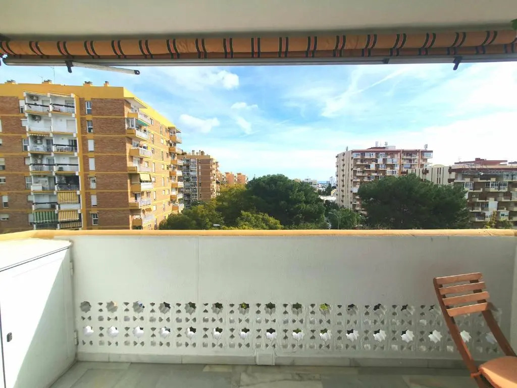 VIVE BENALMÁDENA JARDINES GAMONAL, CENTRICO Y TRANQUILO, 700m a la playa