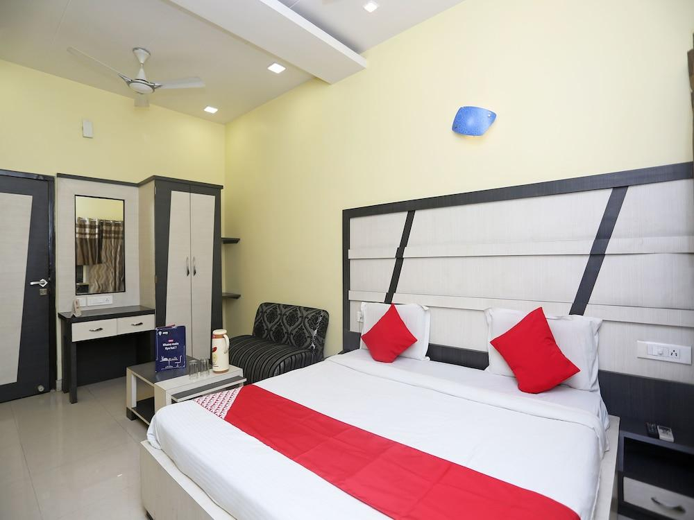OYO 5655 Hotel Ganges