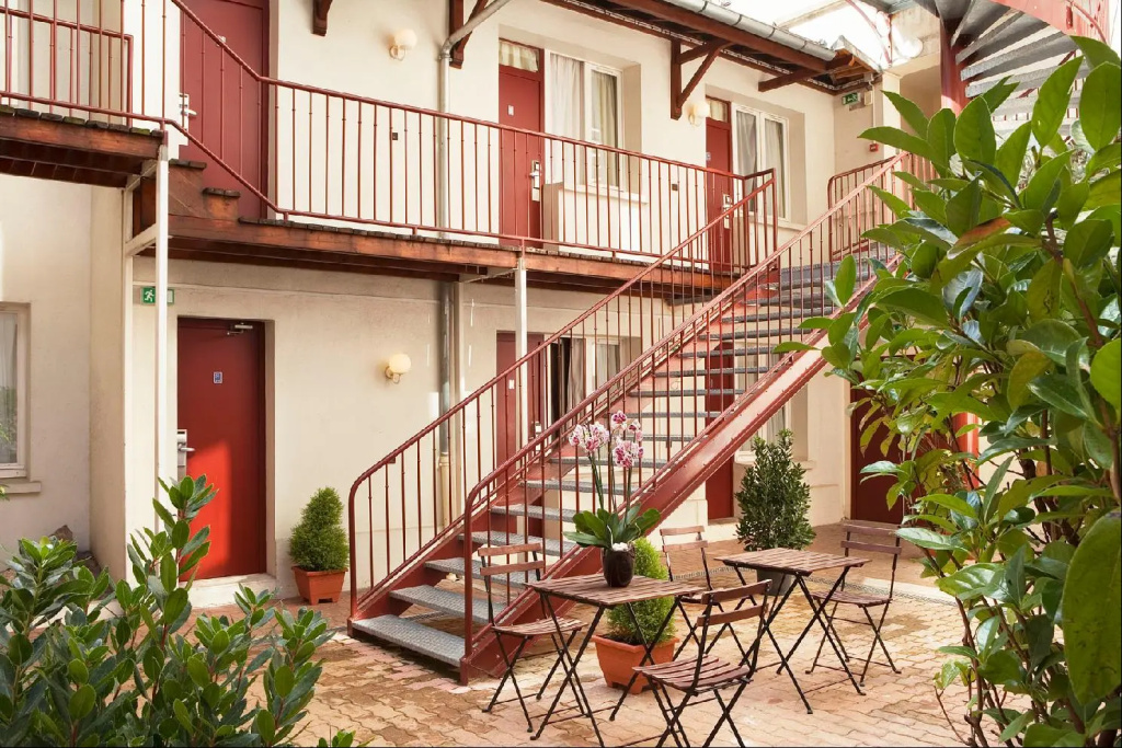 Hotel de lAqueduc