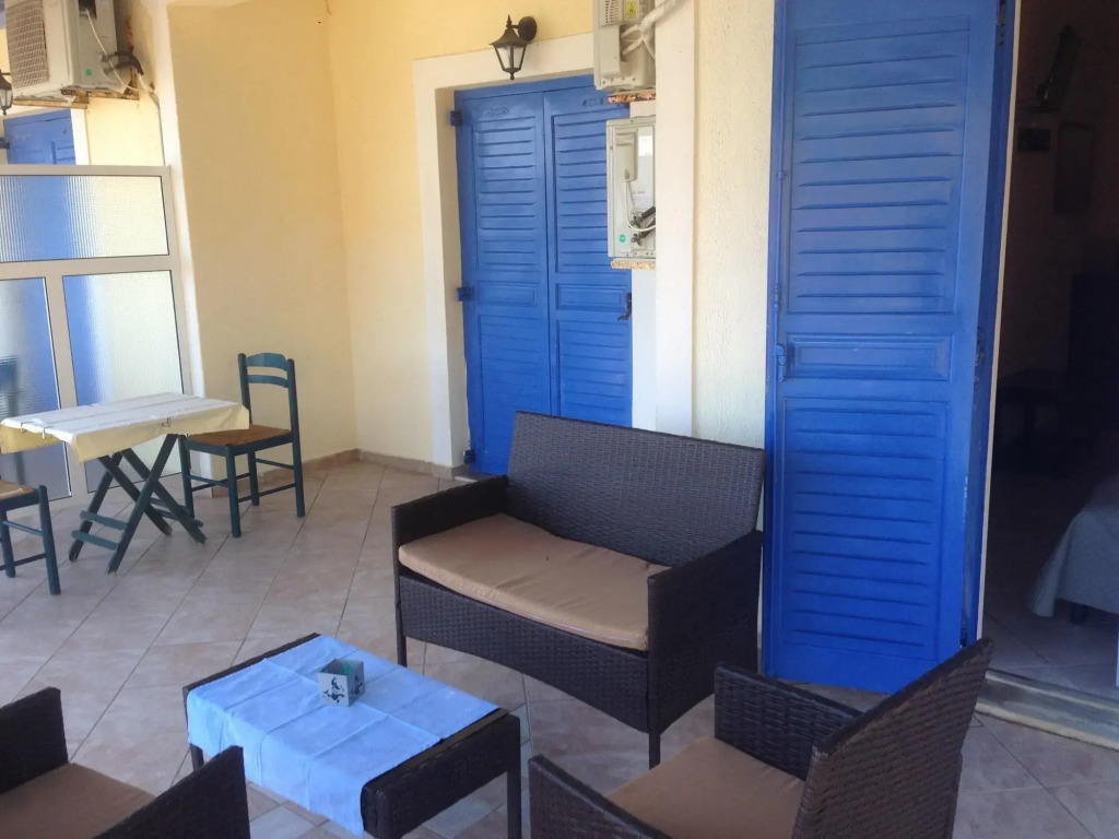 Agnanti Hotel