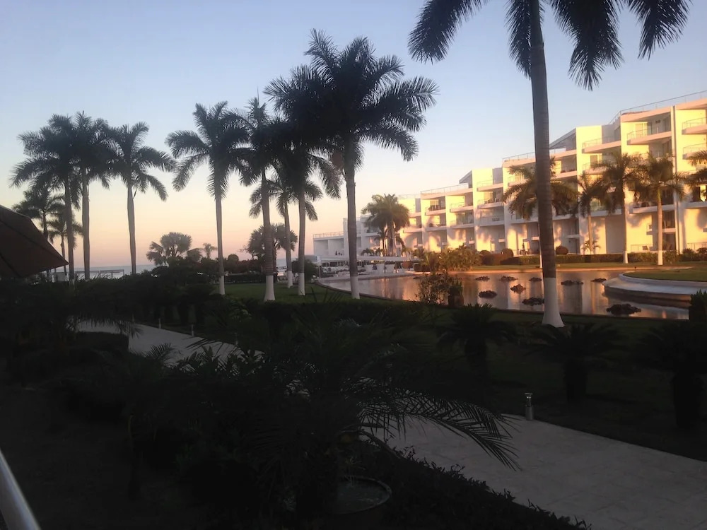 Vamar Vallarta All Inclusive Marina & Beach Resort