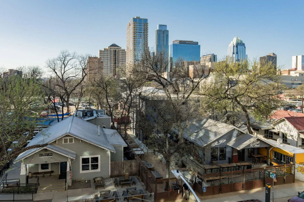 Locale Austin Rainey Street