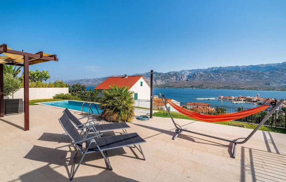 Awesome Home In Vinjerac
