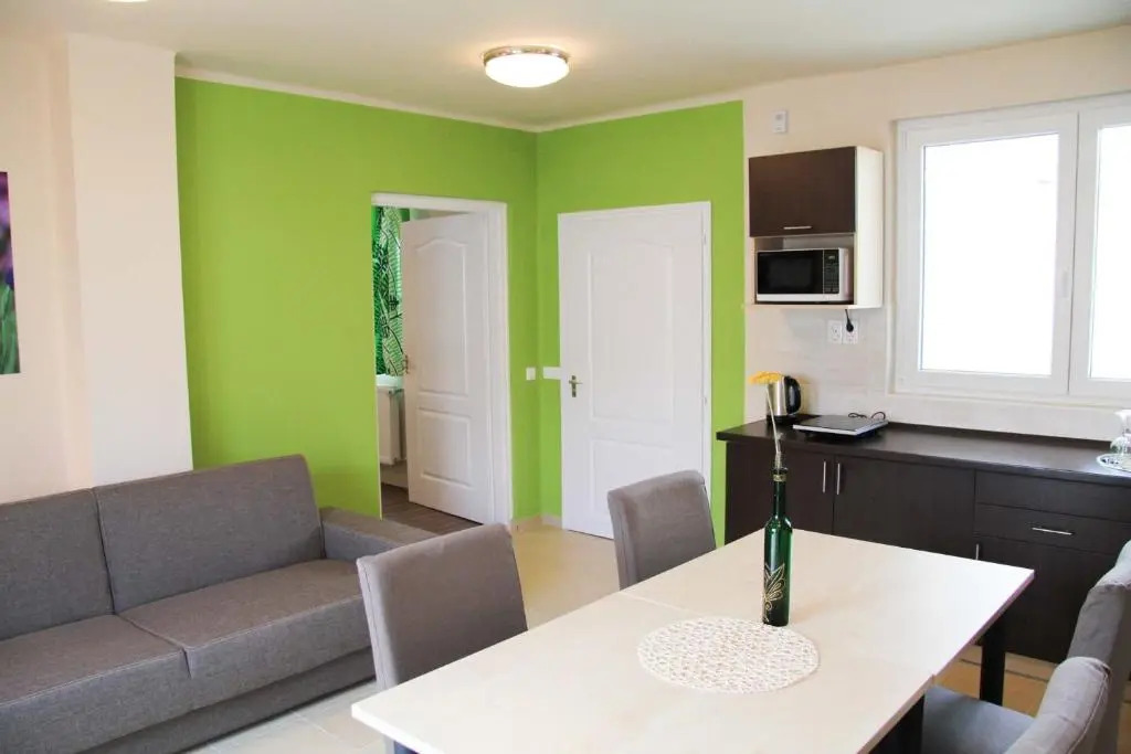 Írisz Apartmanház